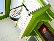 Dog House logo sign